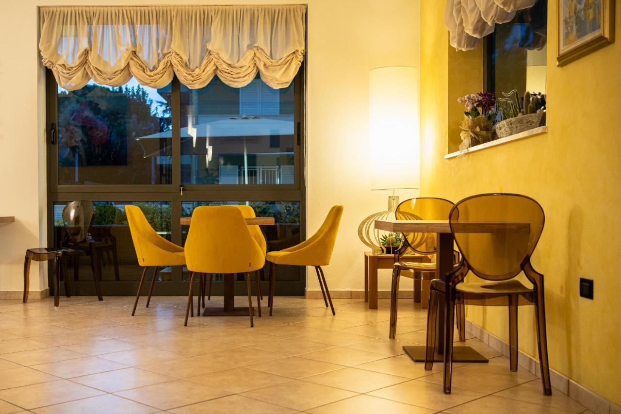 Hotel Zanella تّشيرفييا المظهر الخارجي الصورة