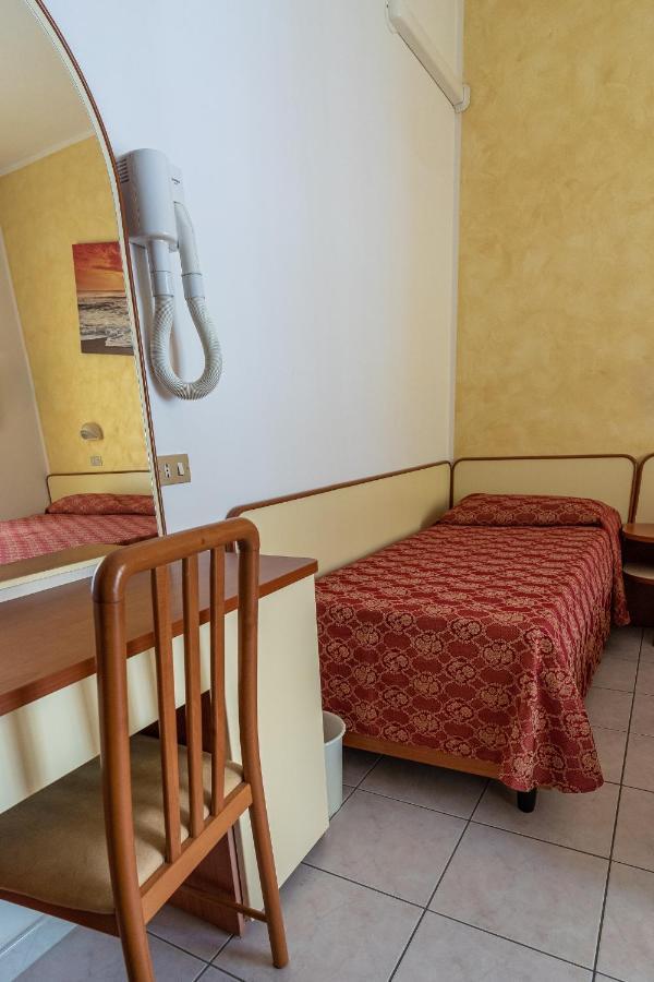 Hotel Zanella تّشيرفييا المظهر الخارجي الصورة