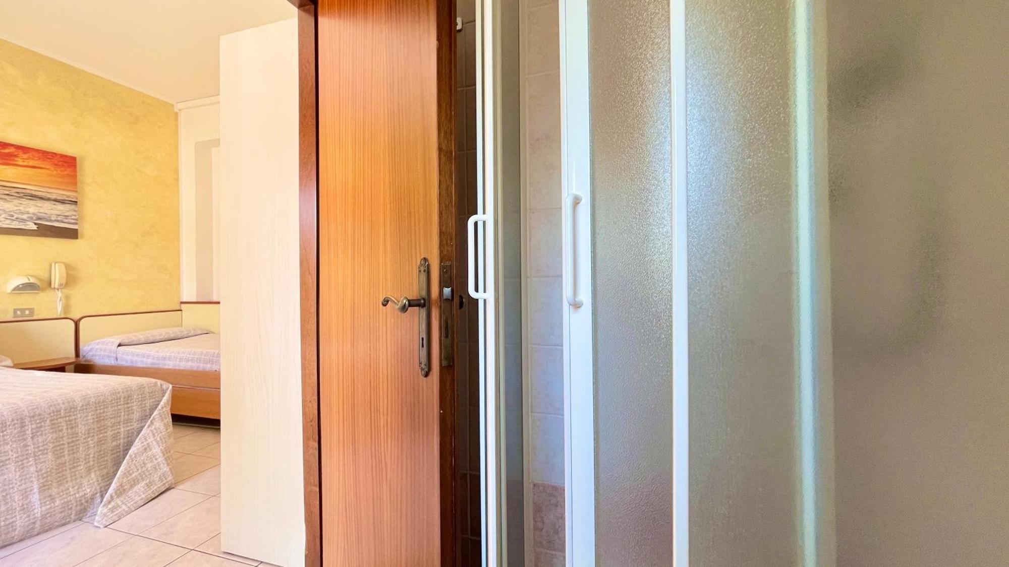Hotel Zanella تّشيرفييا المظهر الخارجي الصورة