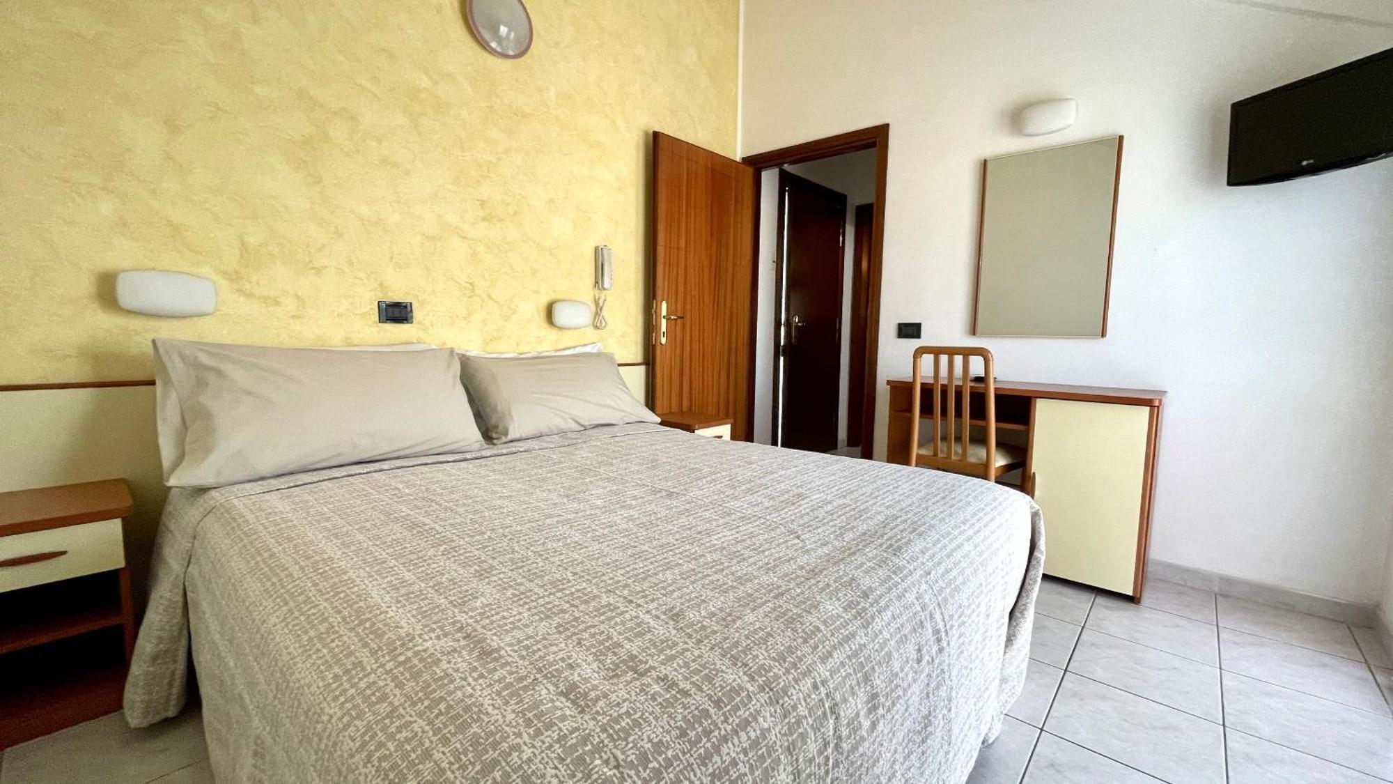 Hotel Zanella تّشيرفييا المظهر الخارجي الصورة