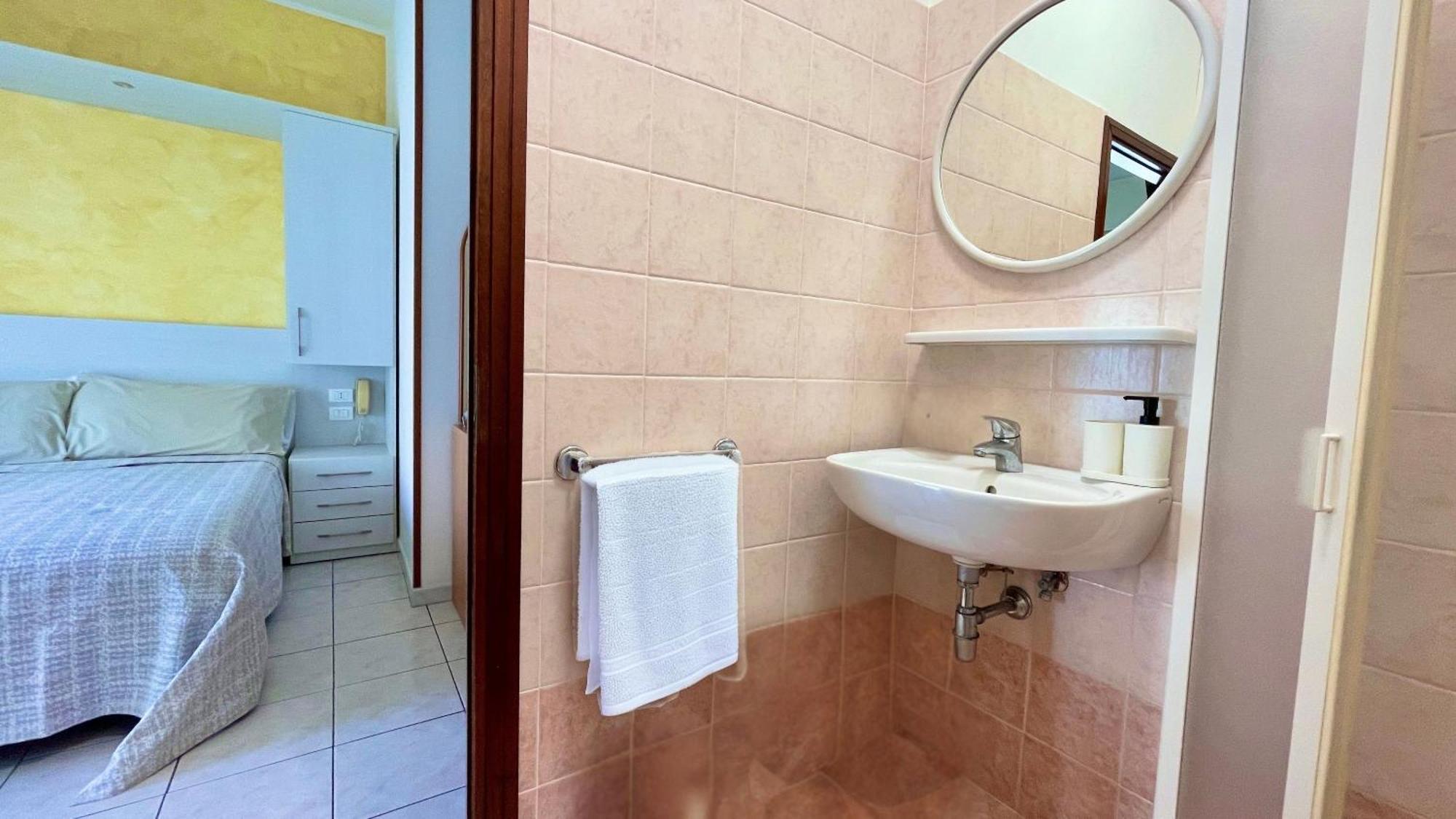 Hotel Zanella تّشيرفييا المظهر الخارجي الصورة
