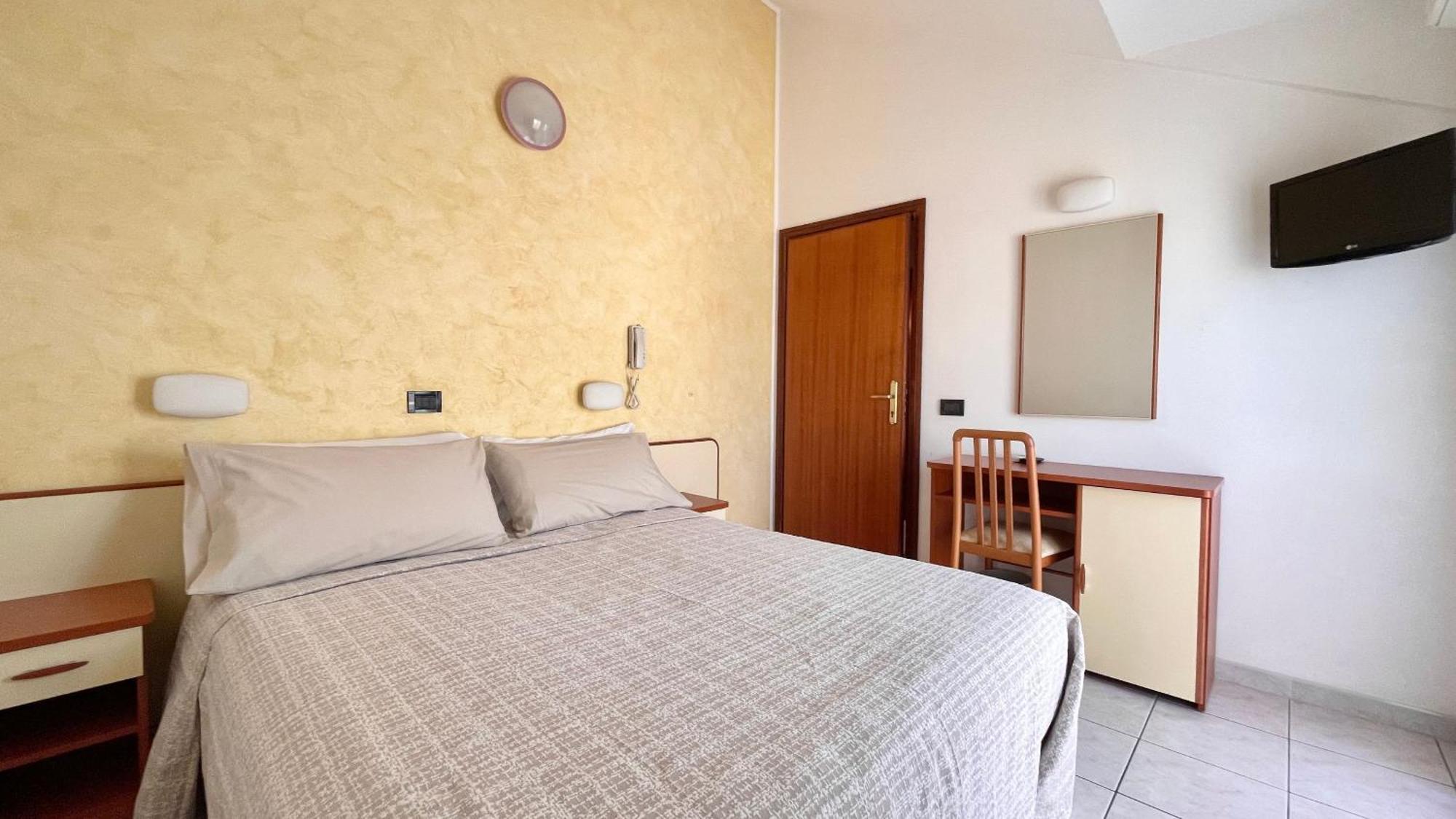 Hotel Zanella تّشيرفييا المظهر الخارجي الصورة